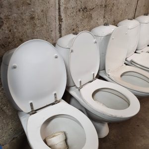 Tweedehands toiletten