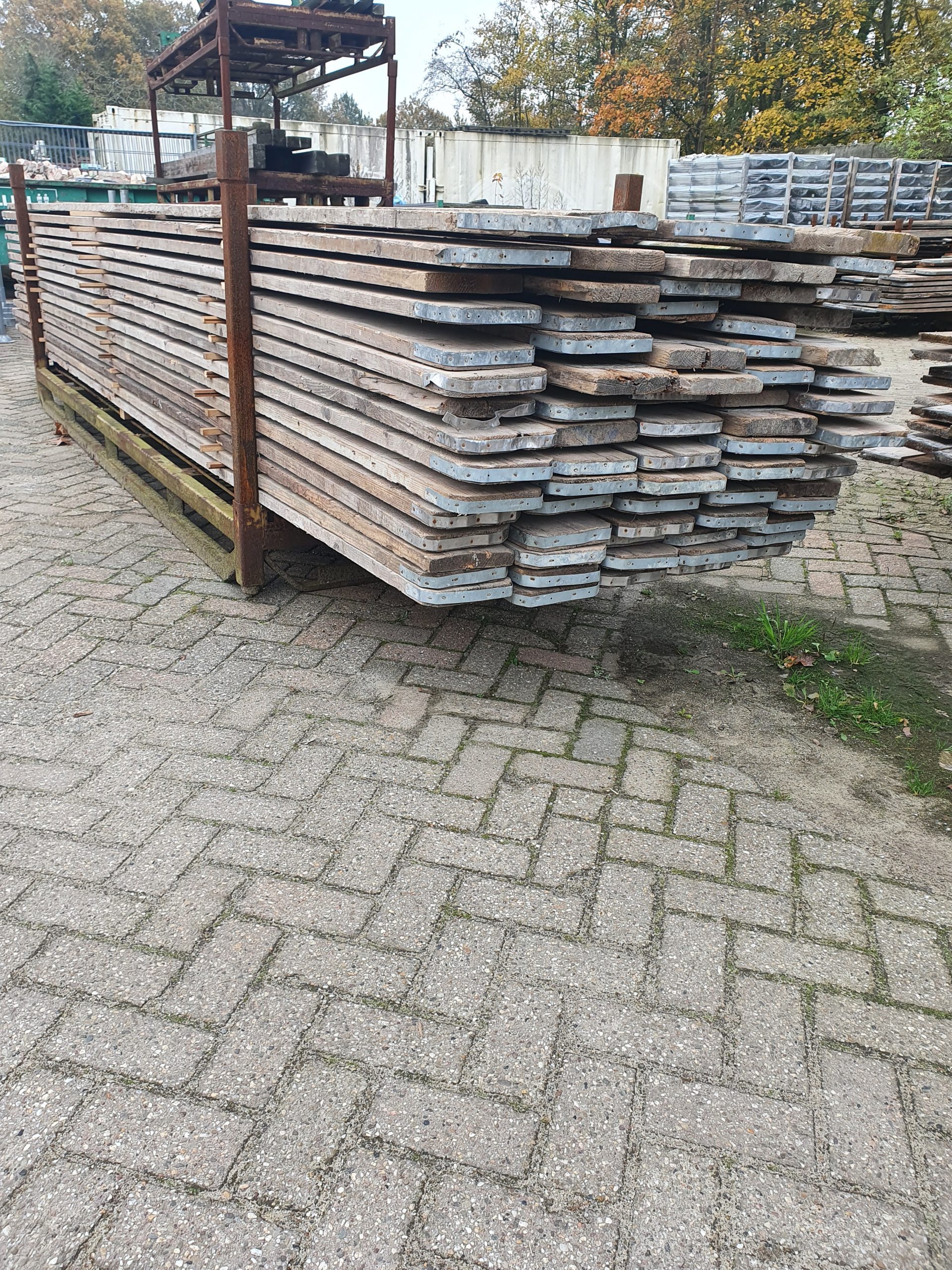Betrokken zag Omgekeerde Steigerhout planken | 5 meter - Tweedehandsmaterialen
