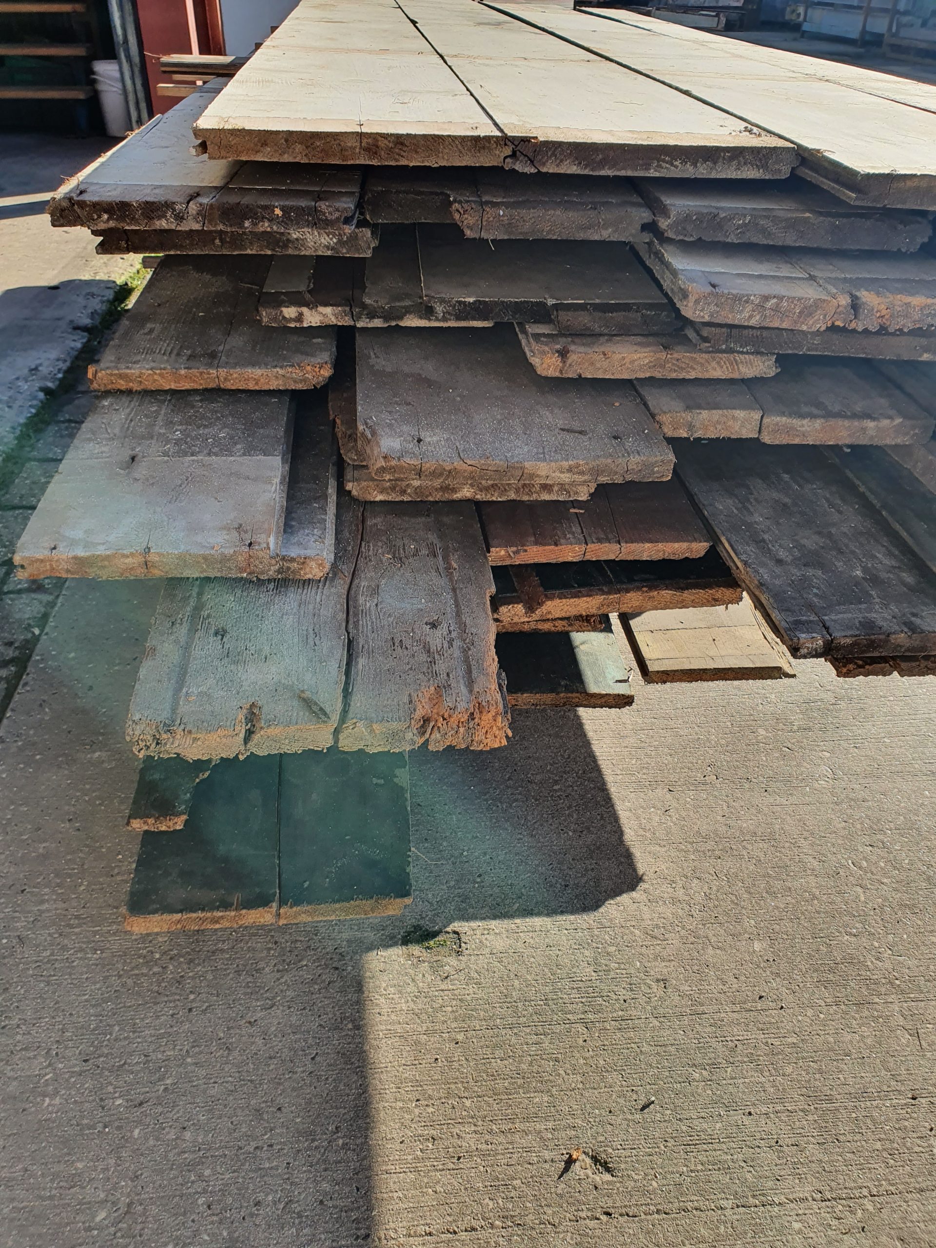 deugd Winst betrouwbaarheid Gekleurde sloophout planken - 2 cm dikte - Tweedehandsmaterialen