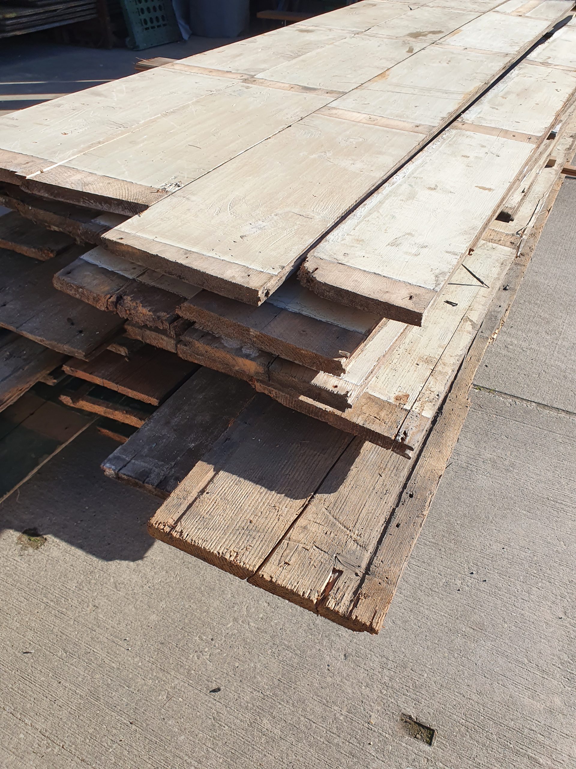 deugd Winst betrouwbaarheid Gekleurde sloophout planken - 2 cm dikte - Tweedehandsmaterialen