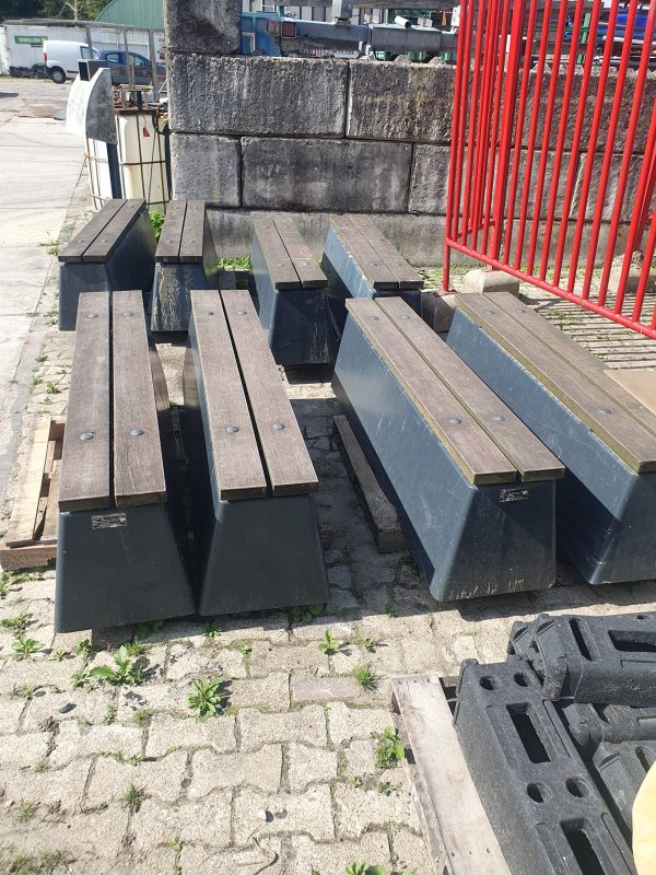 Beton bank - Afzet betonblok met bank - Afbeelding 3