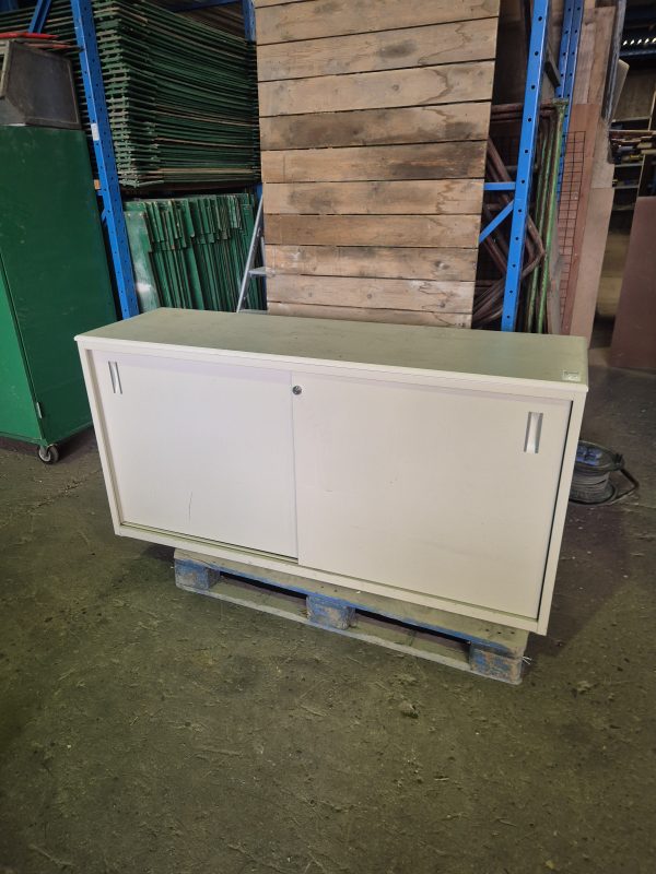 Lage Archiefkast - schuifdeuren - 150x75x46 cm