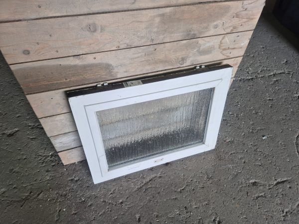 Klein kelder raampje - toilet raampje - 67x48,5 cm - Afbeelding 2