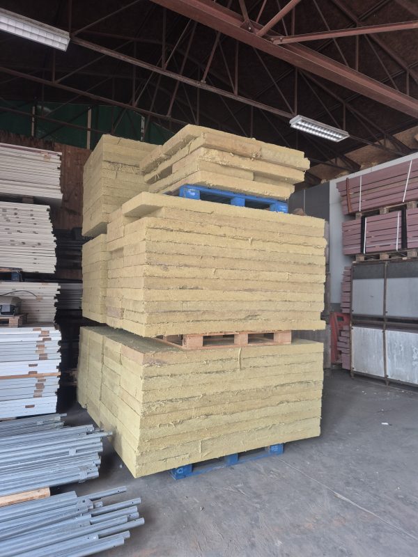 Steenwol isolatie - Harde persing - 10 cm dik - Rockwool
