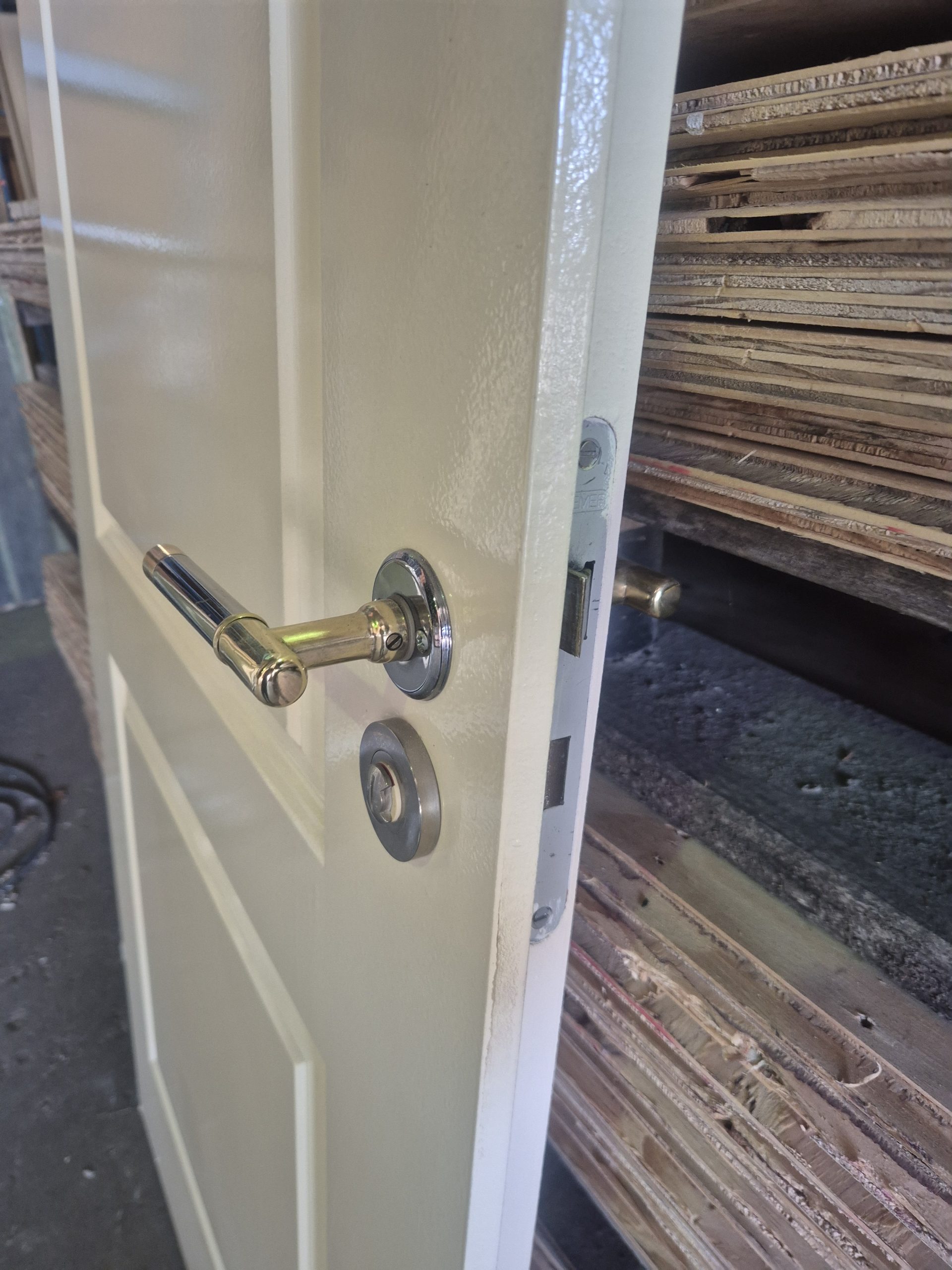 Pandeeldeur 2-vaks - Opdekdeur - Toilet deur met slot - 13162 - Afbeelding 3