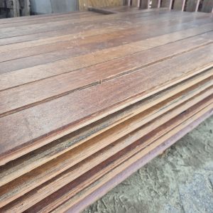 Keroewing FSC Vloerdelen - 20x70 mm