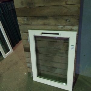 Gebruikt openslaand raam - Dubbel glas 62x69 cm - 13224